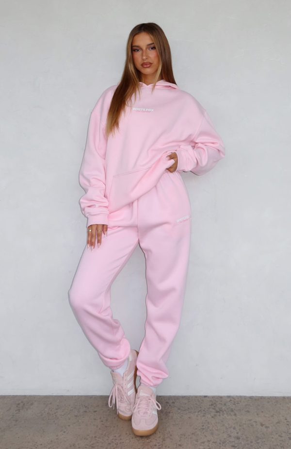 CORE_ESSENTAILS_OVERSIZED_HOODIE_SWEATPANTS_PINK_26.2.25_5
