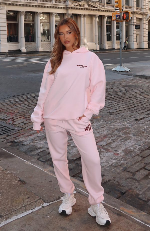 OFFSTAGE_HOODIE_CUPCAKE_OFFSTAGE_SWEATPANTS_CUPCAKE_06.11.24_12