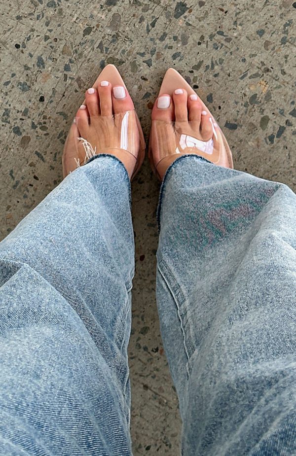 OUT___ABOUT_HEELS_10.07.24_01
