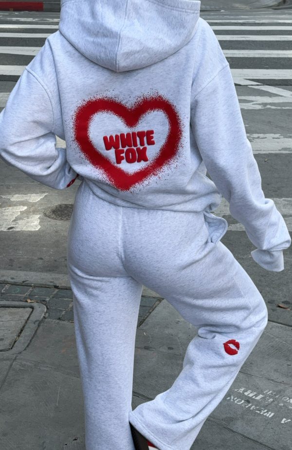 WHITE-FOX-11TH-STREET-CITY-GIRL-AT-HEART-OVERSIZED-HOODIE-GREY-RED-11TH-STREET-CITY-GIRL-AT-HEART-WIDE-LEG-SWEATPANTS-GREY-RED_09.02.25_13