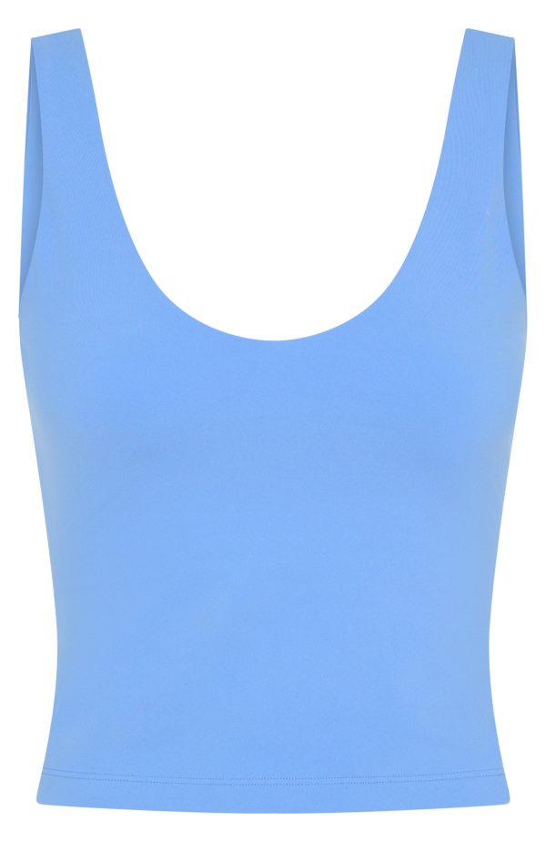 white-fox-balance-sports-crop-blueberry-blue.ghost_.01