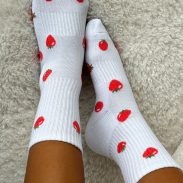 white-fox-in-the-field-socks-white-02.04.25-2